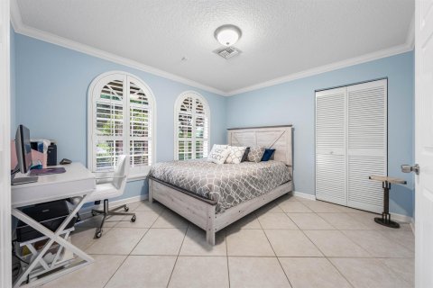 House in Wellington, Florida 4 bedrooms, 204.38 sq.m. № 2399998 - photo 22