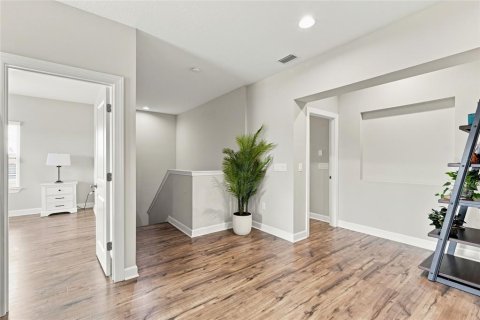 Casa en venta en Wesley Chapel, Florida, 6 dormitorios, 413.32 m2 № 2203992 - foto 27