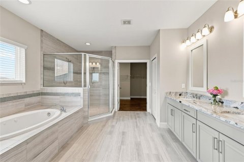 Casa en venta en Wesley Chapel, Florida, 6 dormitorios, 413.32 m2 № 2203992 - foto 22