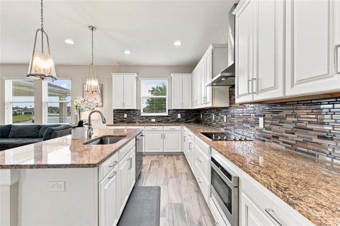 Casa en venta en Wesley Chapel, Florida, 6 dormitorios, 413.32 m2 № 2203992 - foto 16