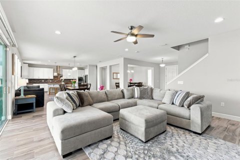 Casa en venta en Wesley Chapel, Florida, 6 dormitorios, 413.32 m2 № 2203992 - foto 18