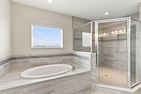 Casa en venta en Wesley Chapel, Florida, 6 dormitorios, 413.32 m2 № 2203992 - foto 24