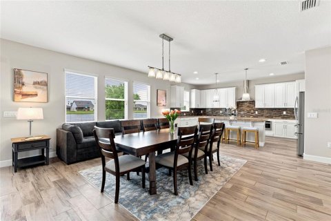 Casa en venta en Wesley Chapel, Florida, 6 dormitorios, 413.32 m2 № 2203992 - foto 9