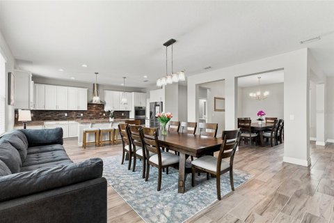 Casa en venta en Wesley Chapel, Florida, 6 dormitorios, 413.32 m2 № 2203992 - foto 8