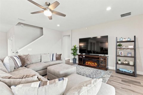 Casa en venta en Wesley Chapel, Florida, 6 dormitorios, 413.32 m2 № 2203992 - foto 7