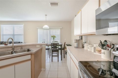 Townhouse in Riverview, Florida 3 bedrooms, 146.6 sq.m. № 1630487 - photo 8