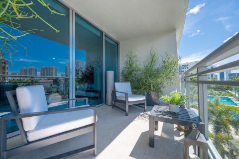 Condominio en alquiler en Aventura, Florida, 2 dormitorios, 144.18 m2 № 1889160 - foto 17