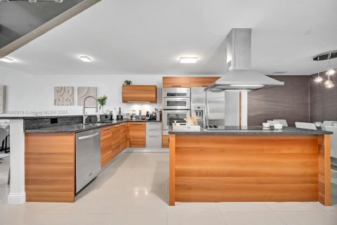 Condominio en alquiler en Aventura, Florida, 2 dormitorios, 144.18 m2 № 1889160 - foto 10