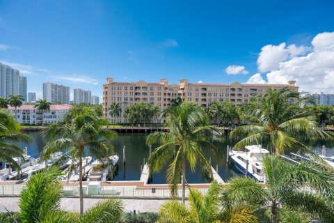 Condominio en alquiler en Aventura, Florida, 2 dormitorios, 144.18 m2 № 1889160 - foto 20