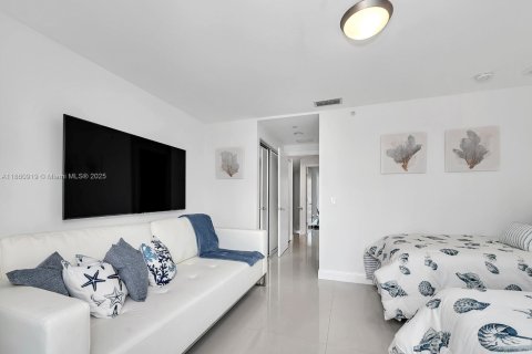 Condominio en alquiler en Aventura, Florida, 2 dormitorios, 144.18 m2 № 1889160 - foto 24