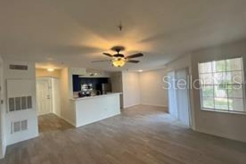 Condo in Orlando, Florida, 2 bedrooms  № 1800571 - photo 6