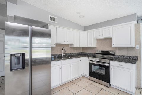 Casa en venta en Seminole, Florida, 3 dormitorios, 118.91 m2 № 1850146 - foto 9