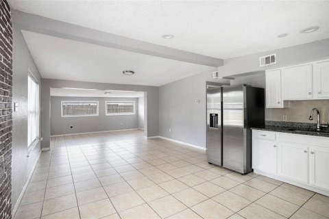 Casa en venta en Seminole, Florida, 3 dormitorios, 118.91 m2 № 1850146 - foto 11