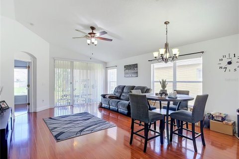 Villa ou maison à vendre à Tampa, Floride: 3 chambres, 135.08 m2 № 2427089 - photo 13