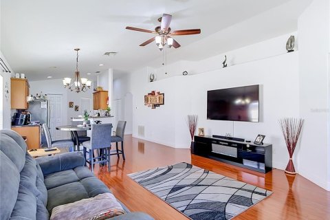 Villa ou maison à vendre à Tampa, Floride: 3 chambres, 135.08 m2 № 2427089 - photo 11