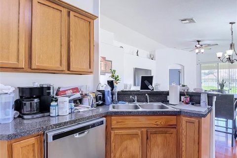 Villa ou maison à vendre à Tampa, Floride: 3 chambres, 135.08 m2 № 2427089 - photo 8