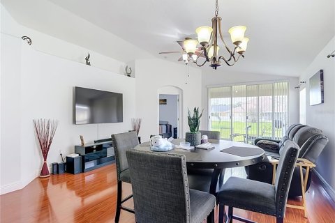 Villa ou maison à vendre à Tampa, Floride: 3 chambres, 135.08 m2 № 2427089 - photo 10