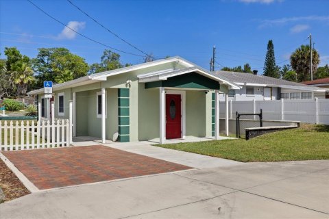 Immobilier commercial à vendre à New Port Richey, Floride: 85.28 m2 № 2138436 - photo 3