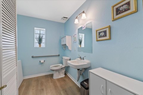 Immobilier commercial à vendre à New Port Richey, Floride: 85.28 m2 № 2138436 - photo 17