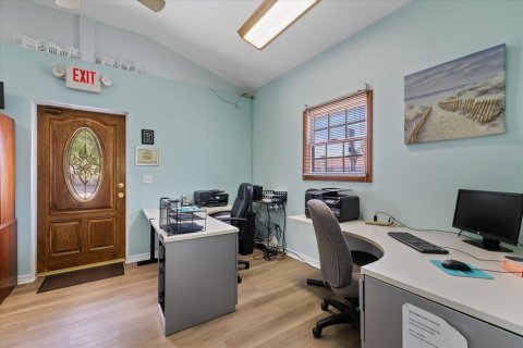 Immobilier commercial à vendre à New Port Richey, Floride: 85.28 m2 № 2138436 - photo 23