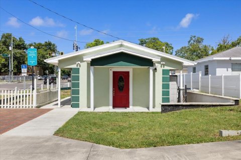 Immobilier commercial à vendre à New Port Richey, Floride: 85.28 m2 № 2138436 - photo 10