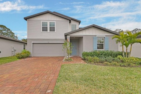 House in New Smyrna Beach, Florida 4 bedrooms, 251.02 sq.m. № 2224470