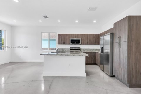 Casa en alquiler en Fort Lauderdale, Florida, 3 dormitorios, 222.69 m2 № 2080208 - foto 5