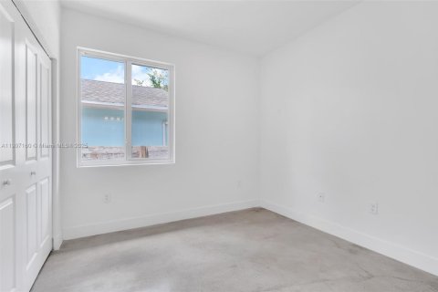 Casa en alquiler en Fort Lauderdale, Florida, 3 dormitorios, 222.69 m2 № 2080208 - foto 7