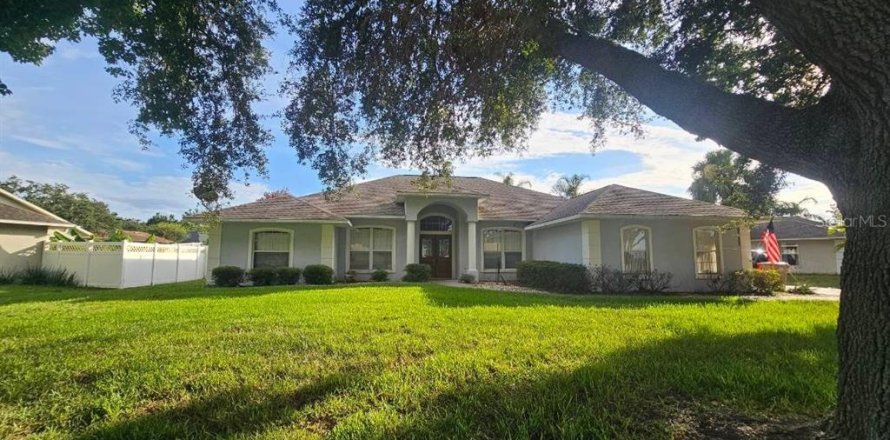 Casa en Clermont, Florida 4 dormitorios, 180.14 m2 № 1873969