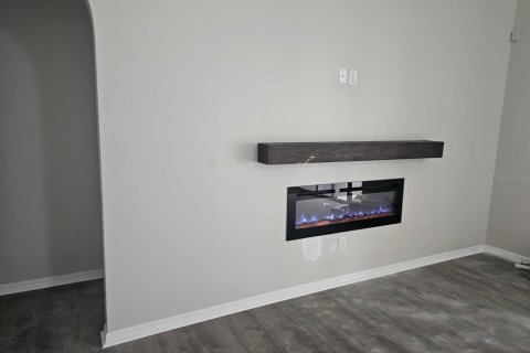 House in Clermont, Florida 4 bedrooms, 180.14 sq.m. № 1873969 - photo 3