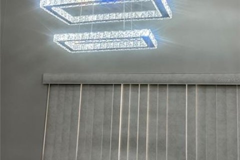 House in Clermont, Florida 4 bedrooms, 180.14 sq.m. № 1873969 - photo 6