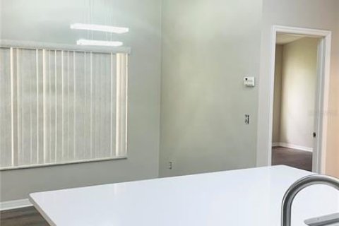 House in Clermont, Florida 4 bedrooms, 180.14 sq.m. № 1873969 - photo 10