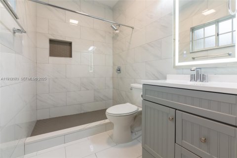 Condominio en alquiler en Hialeah, Florida, 3 dormitorios, 92.16 m2 № 1991866 - foto 18