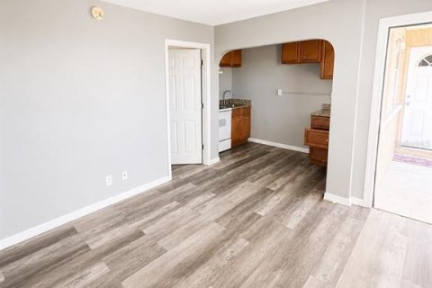 Appartement à louer à Saint Petersburg, Floride: 1 chambre, 65.03 m2 № 2310871 - photo 2