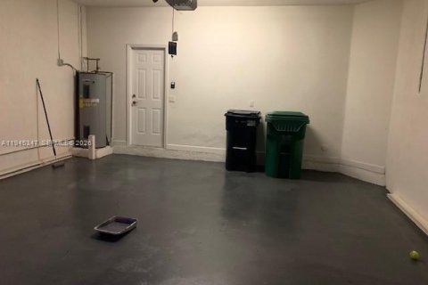 Townhouse in Doral, Florida 3 bedrooms, 193.24 sq.m. № 2001796 - photo 26