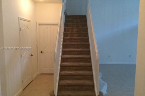 Townhouse in Doral, Florida 3 bedrooms, 193.24 sq.m. № 2001796 - photo 10