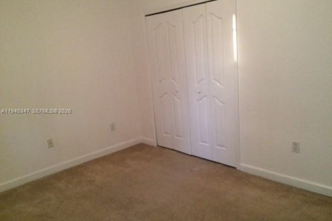 Townhouse in Doral, Florida 3 bedrooms, 193.24 sq.m. № 2001796 - photo 6