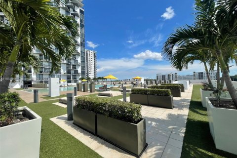 Condominio en venta en Doral, Florida, 2 dormitorios, 88.26 m2 № 1957711 - foto 29