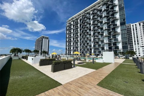 Condominio en venta en Doral, Florida, 2 dormitorios, 88.26 m2 № 1957711 - foto 28