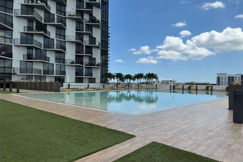 Condominio en venta en Doral, Florida, 2 dormitorios, 88.26 m2 № 1957711 - foto 20