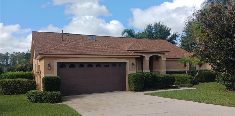 Villa ou maison à Clermont, Floride 3 chambres, 163.51 m2 № 2434532