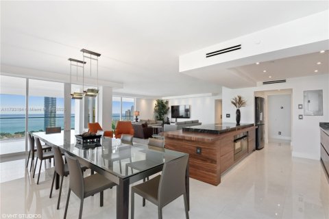 Copropriété à vendre à Aventura, Floride: 3 chambres, 219.25 m2 № 1863857 - photo 5