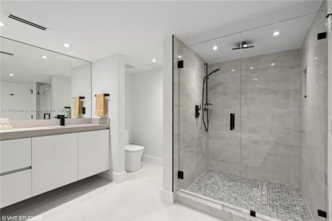 Copropriété à vendre à Aventura, Floride: 3 chambres, 219.25 m2 № 1863857 - photo 12