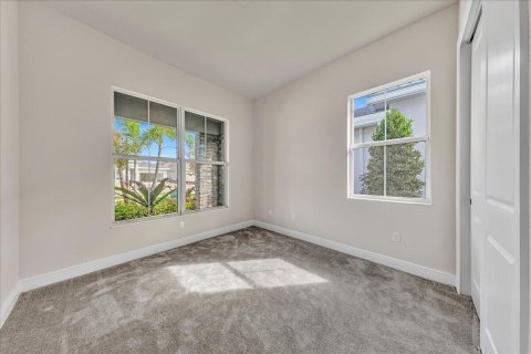House in Palm Beach Gardens, Florida 3 bedrooms, 179.95 sq.m. № 2187661 - photo 15
