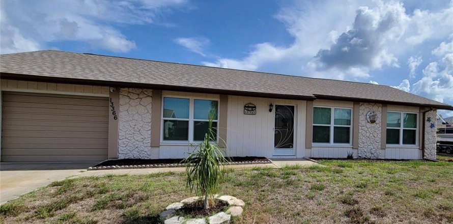 Villa ou maison à Port Charlotte, Floride 2 chambres, 97.55 m2 № 1766017