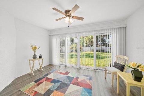 Casa en venta en Sarasota, Florida, 2 dormitorios, 139.73 m2 № 1907681 - foto 10
