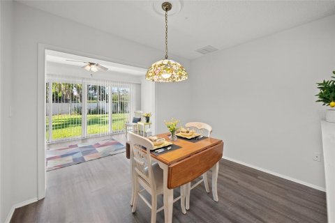 Casa en venta en Sarasota, Florida, 2 dormitorios, 139.73 m2 № 1907681 - foto 8