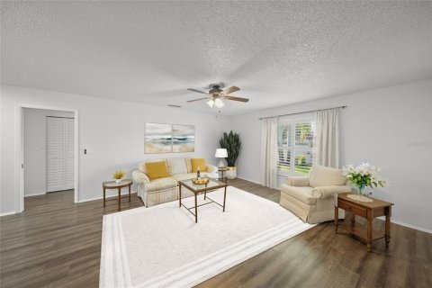 Casa en venta en Sarasota, Florida, 2 dormitorios, 139.73 m2 № 1907681 - foto 4