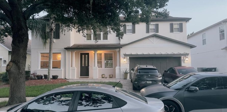 Casa en Orlando, Florida 5 dormitorios, 305.65 m2 № 1690794