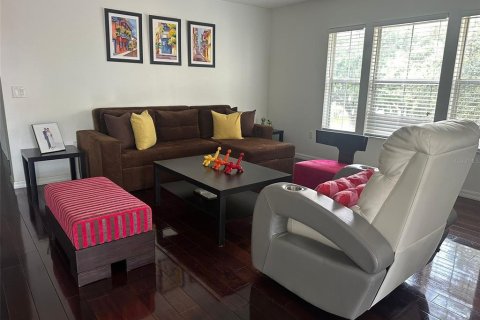 Casa en venta en Orlando, Florida, 5 dormitorios, 305.65 m2 № 1690794 - foto 12
